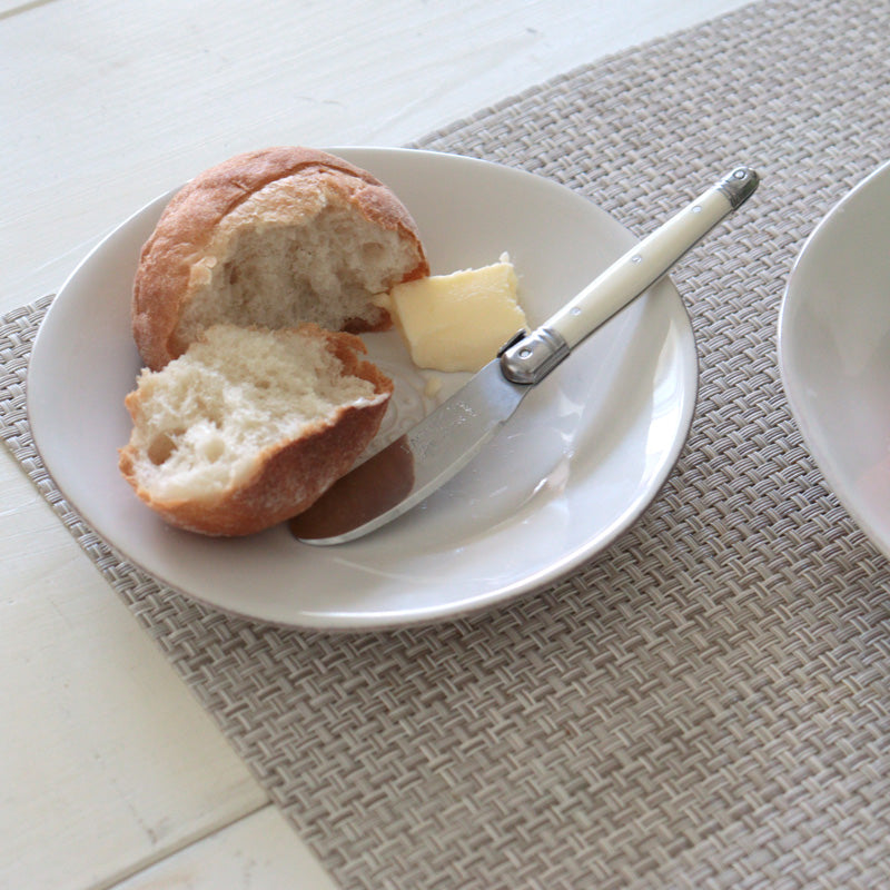 コスタノバ ノバ ブレッドプレートホワイトのイメージ画像；パン皿として
