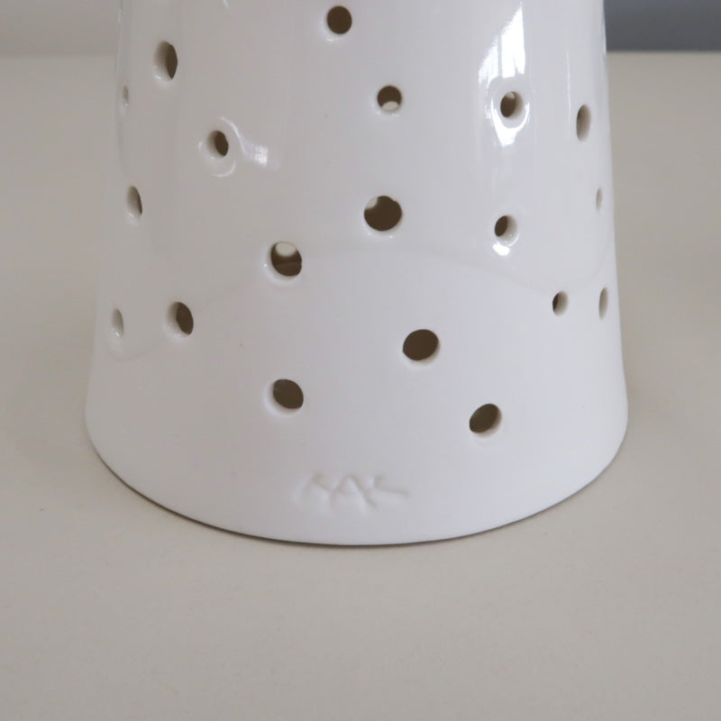 ケーラー ノビリ ティーライトキャンドルホルダー
スノーホワイト L 30cm