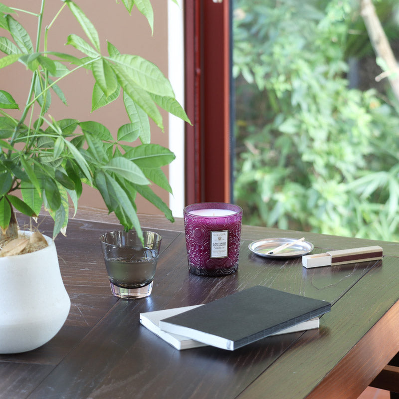 【在庫限り 40%OFF】 VOLUSPA ジャポニカ クラシックキャンドル サンティアゴハックルベリー