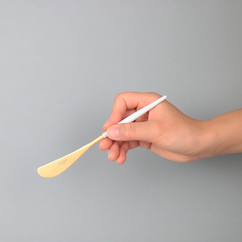 クチポール カトラリー GOA ホワイトゴールド バターナイフ：サイズ感