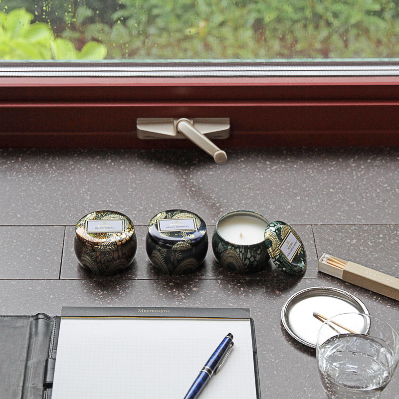 【在庫限り 40%OFF】 VOLUSPA ジャポニカ ティンキャンドル S バルティックアンバー