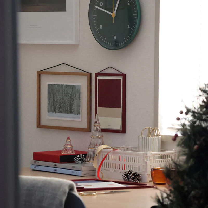 小さなクリスマスが広がる、ウォーム＆コージーなデスク