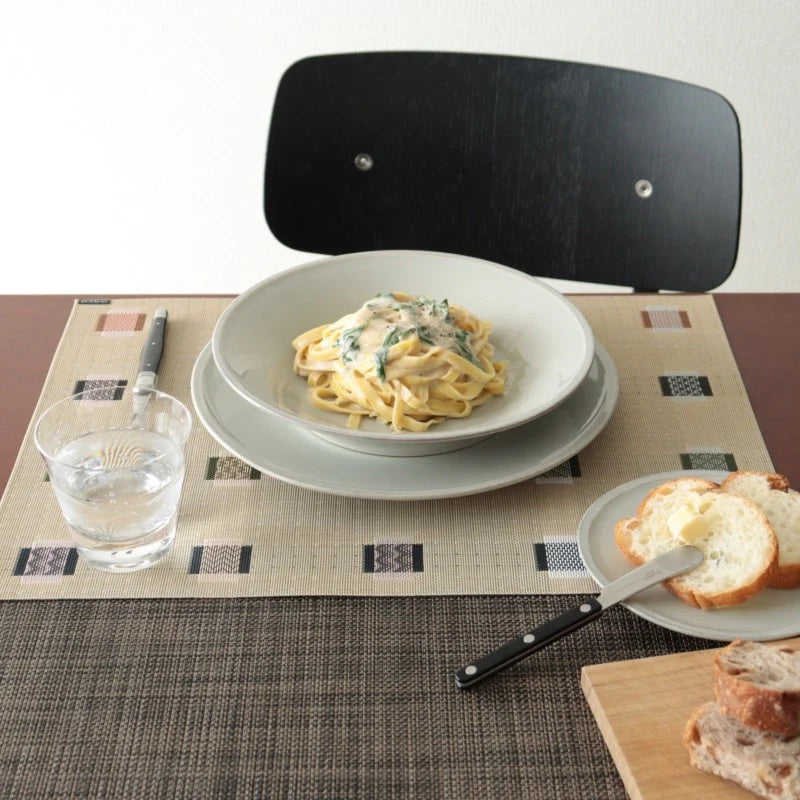 チルウィッチ サンプラーで演出する、クラシカルで上品な秋のランチテーブル