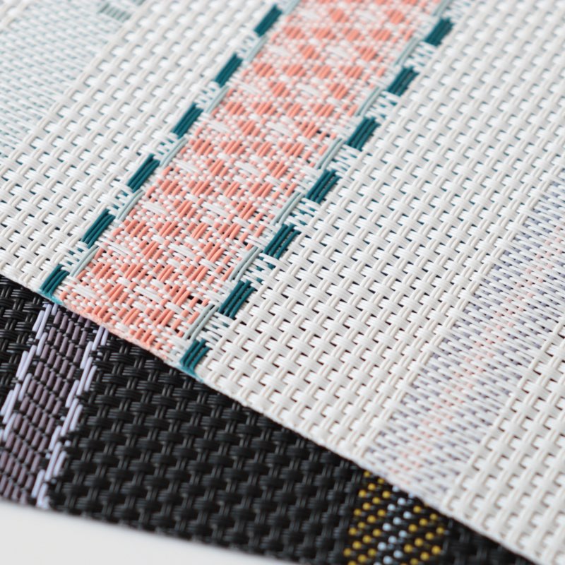 チルウィッチ Applique AlmondとNeroの織り柄アップ