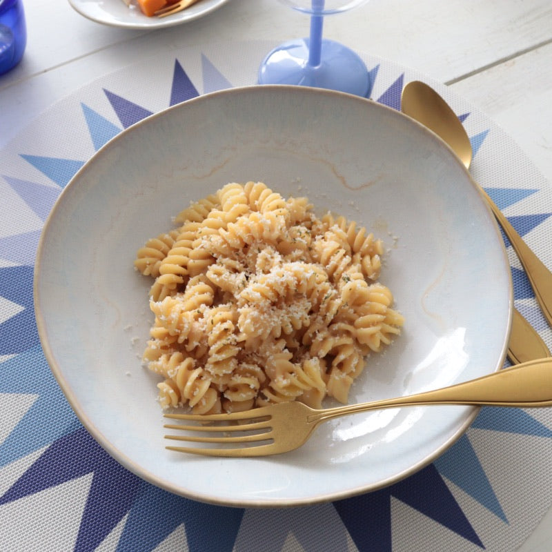 コスタノバ ブリサ ラウンド パスタプレート ホワイト