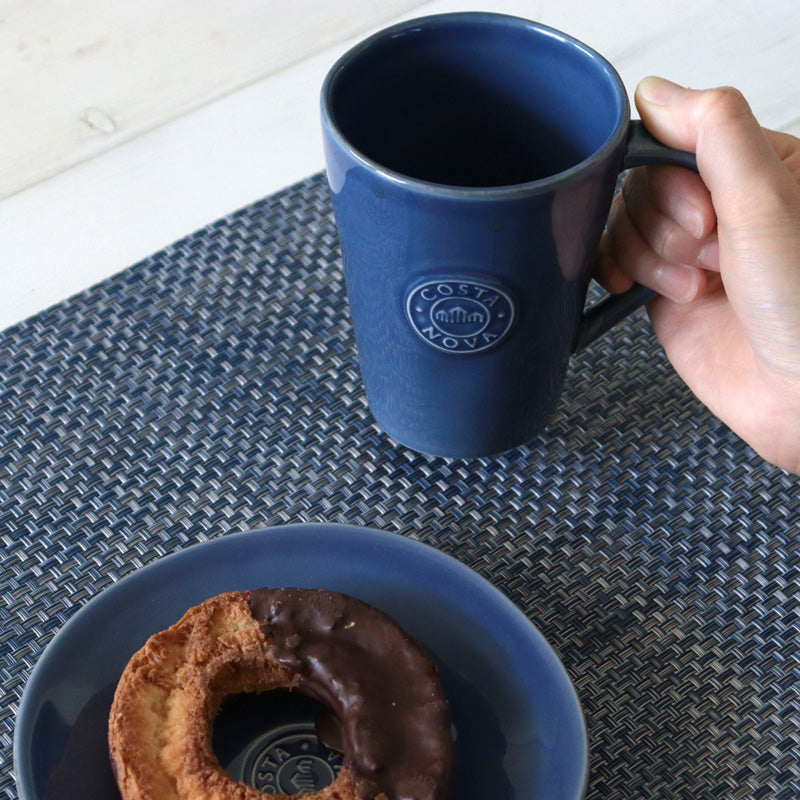 コスタノバノバマグカップデニムのイメージ画像：ドーナツとコーヒー