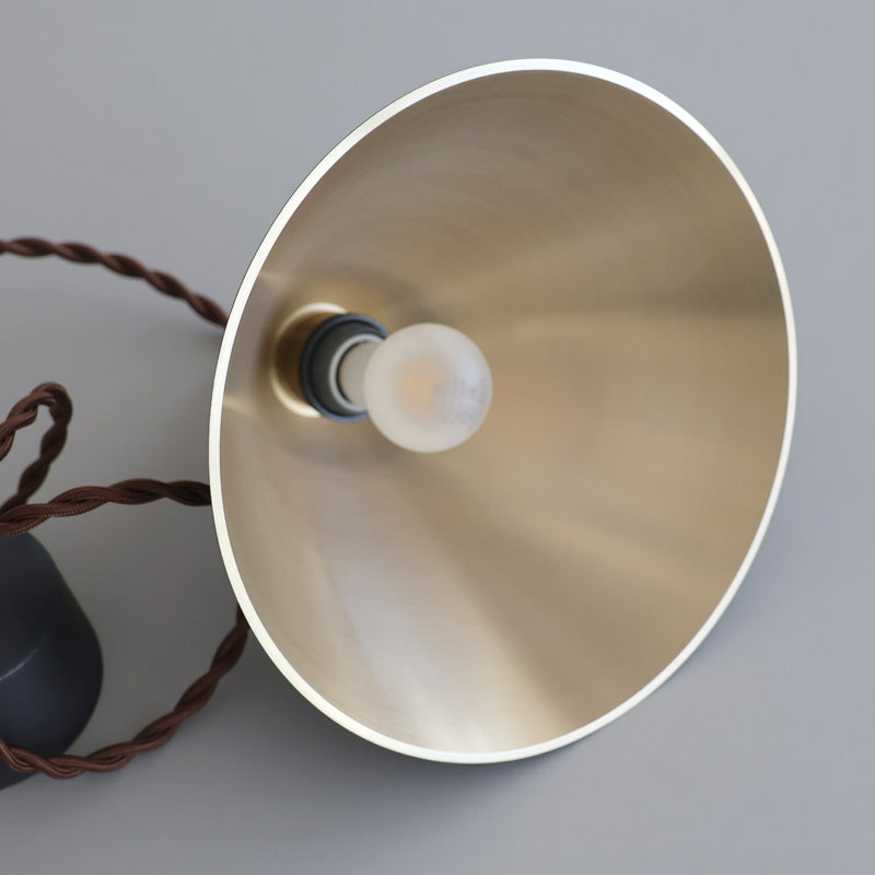 FUTAGAMI ペンダントランプ 円錐 削りだし 黒ムラ コード70cm LED球