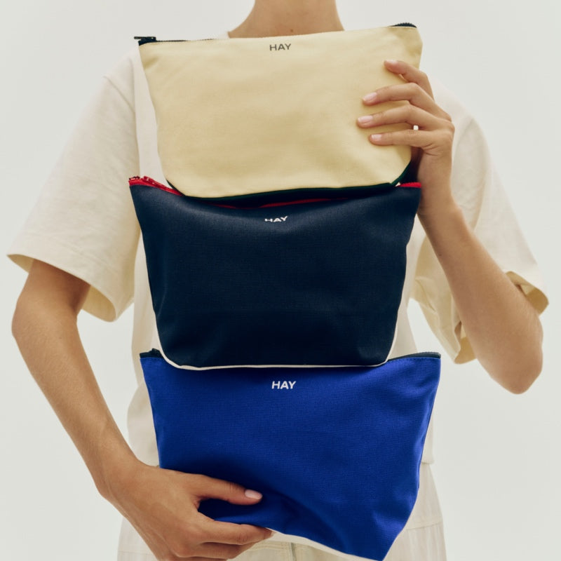 HAY MULTI POUCH M 使用イメージ