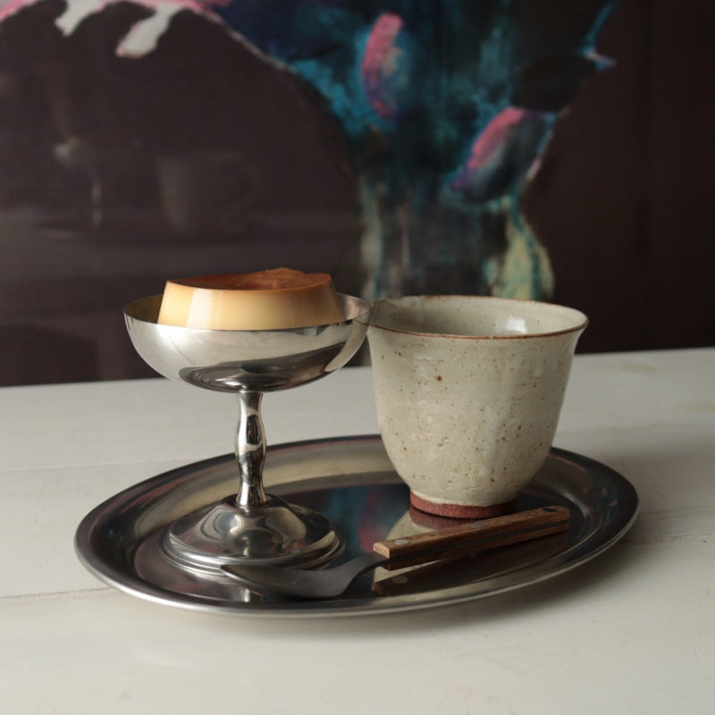 MOTTAのオーバルトレイで楽しむ、クラシカルなカフェ風コーディネート