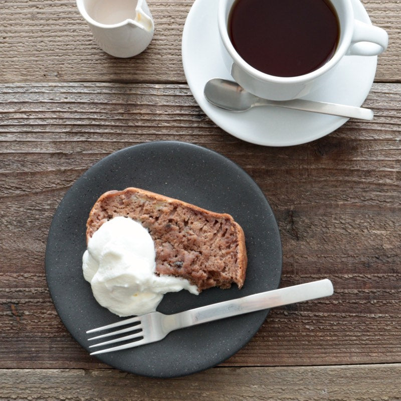 ピカード＆ヴィールプッツ ラヴィータ マット ケーキフォークとケーキ、コーヒータイム