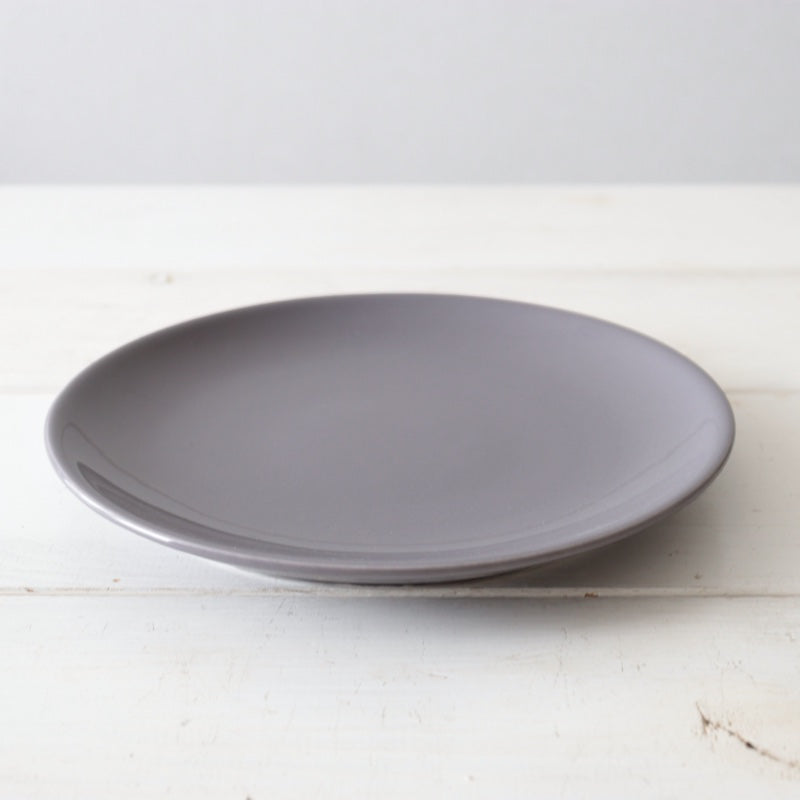 サタルニア シビリア ペッパー デザートプレート 21cm 商品単体 横から見たフォルム