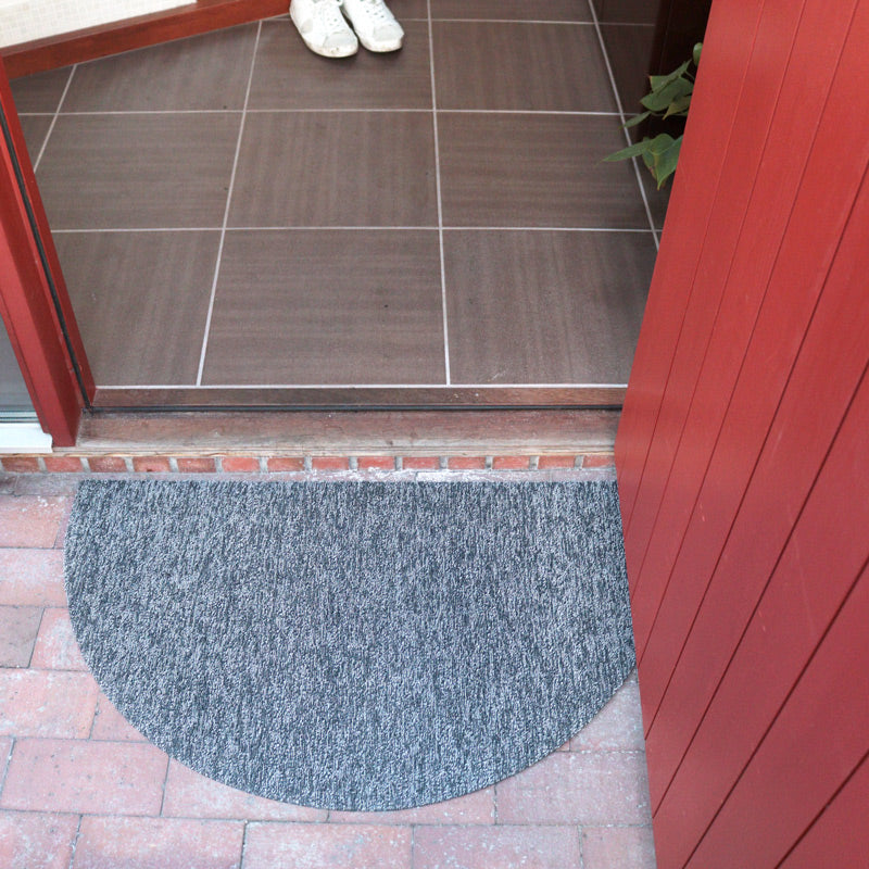 チルウィッチ 玄関マット Welcome Mat in Heathered