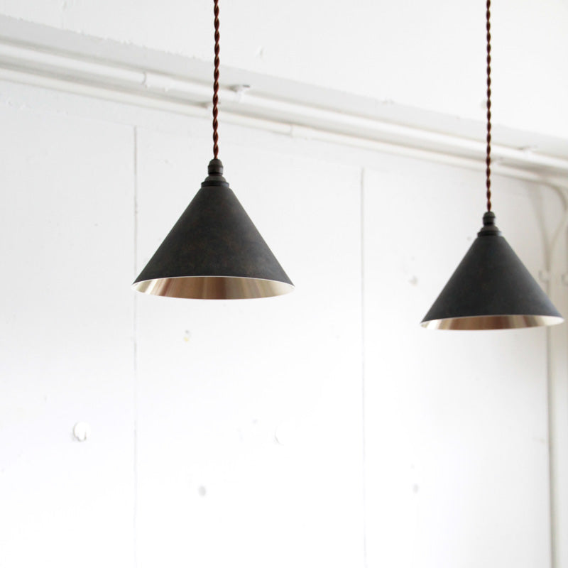 FUTAGAMI 円錐 削りだし 黒ムラ